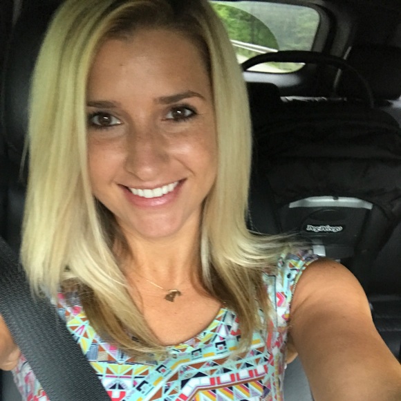 Meet your Posher, Patti - Picture 1 of 1